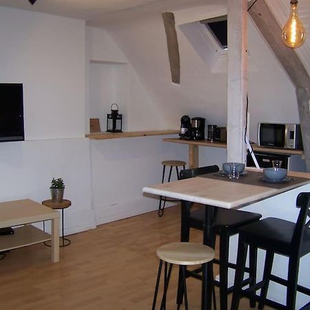 Rennes: Studio 4 Couchages, Proche Commerces, Bus. Екстер'єр фото