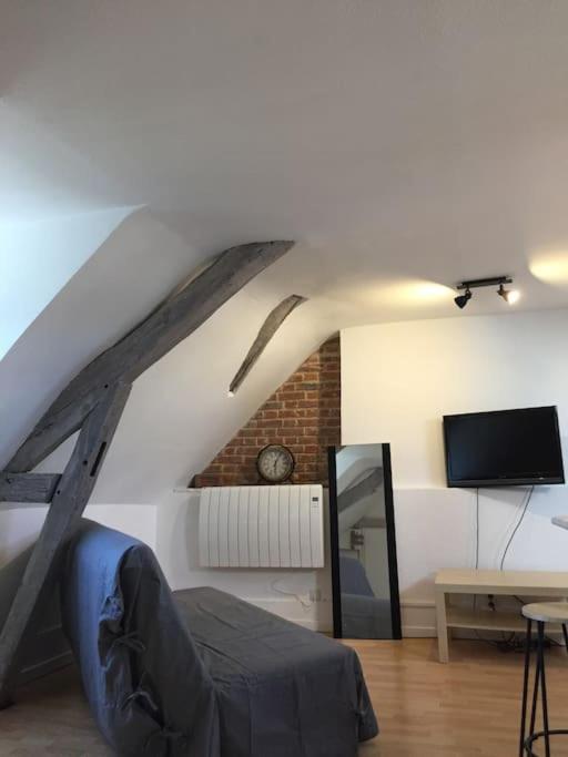 Rennes: Studio 4 Couchages, Proche Commerces, Bus. Екстер'єр фото